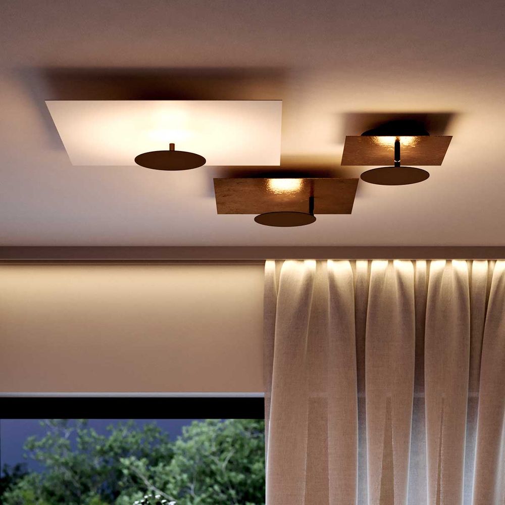 s.luce Lâmpada de parede e teto LED Plate com design moderno e iluminação indireta.