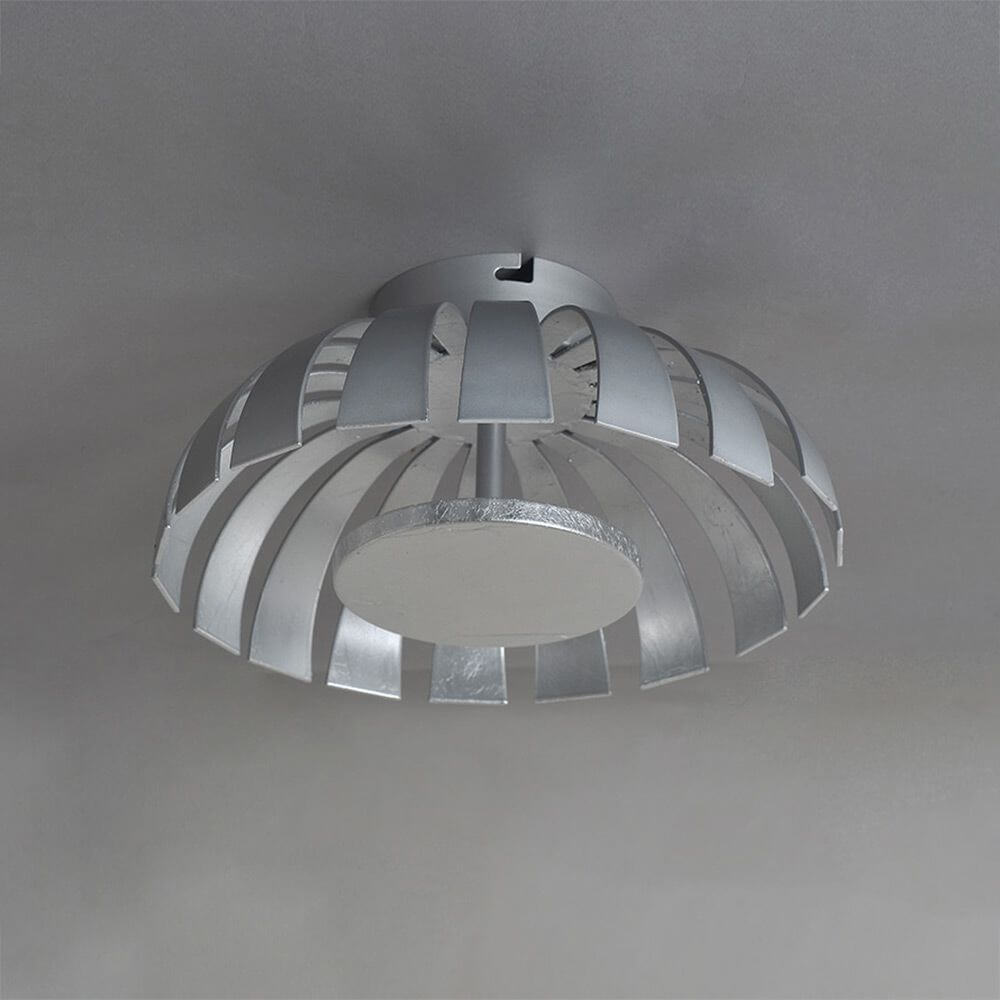 LED Wand- & Deckenleuchte Flare M Silberfarben - moderne Deckenleuchte in Silber mit einzigartigem Design.