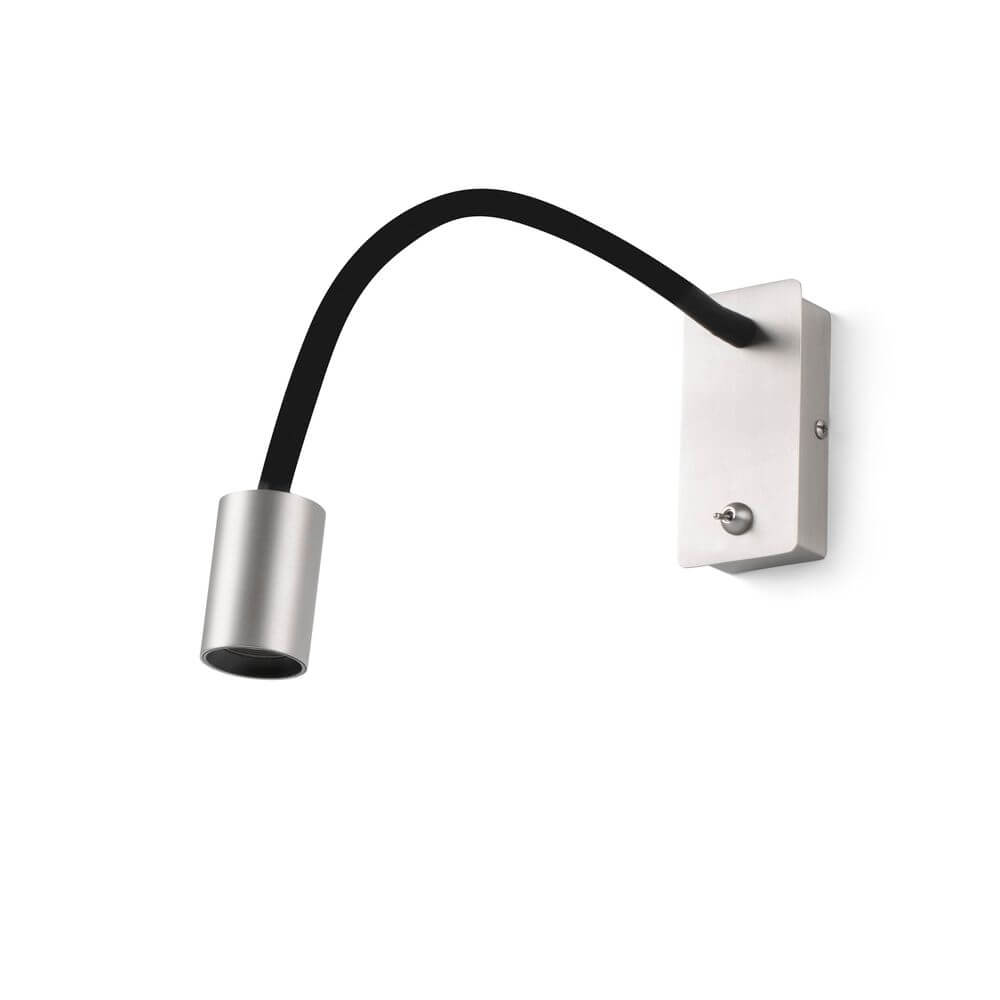 LED Wand-Leseleuchte LESER Nickel-Satin, Schwarz an Wand montiert in modernem Design.