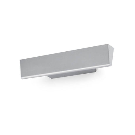 LED Wandleuchte CONIK 3000K 800lm Aluminium in silbernem Design, ideal für moderne Innenräume.