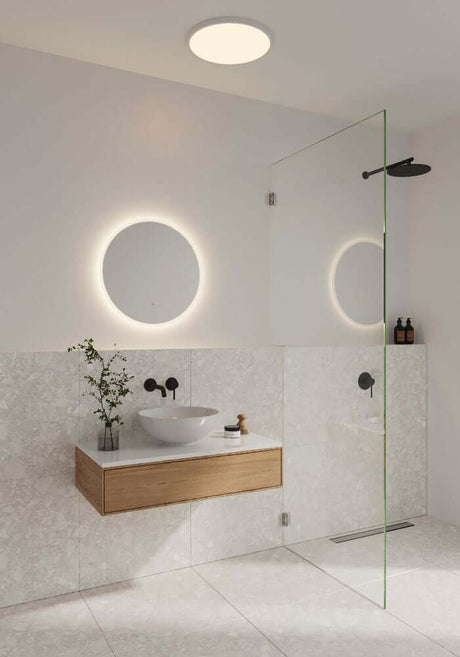 LED Wandleuchte Dovina 60 IP44 für Badezimmer mit Gegenlichteffekt am Spiegel