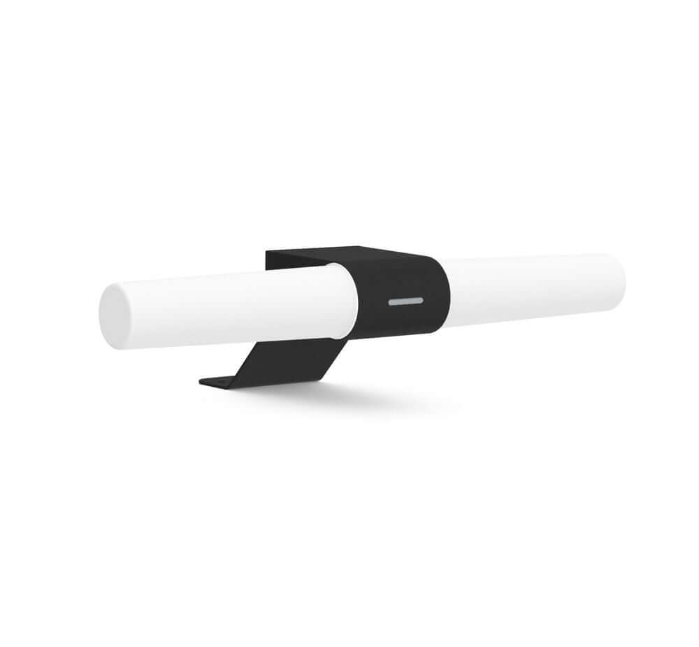 LED Wandleuchte Helva Double Basic IP44 in modernem Design, geeignet für feuchte Bedingungen.