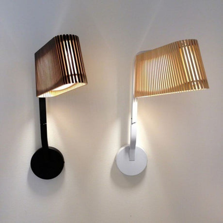 LED Owalo 7030 wall light made of wood 47 cm in black and white with a stylish wooden lamp.