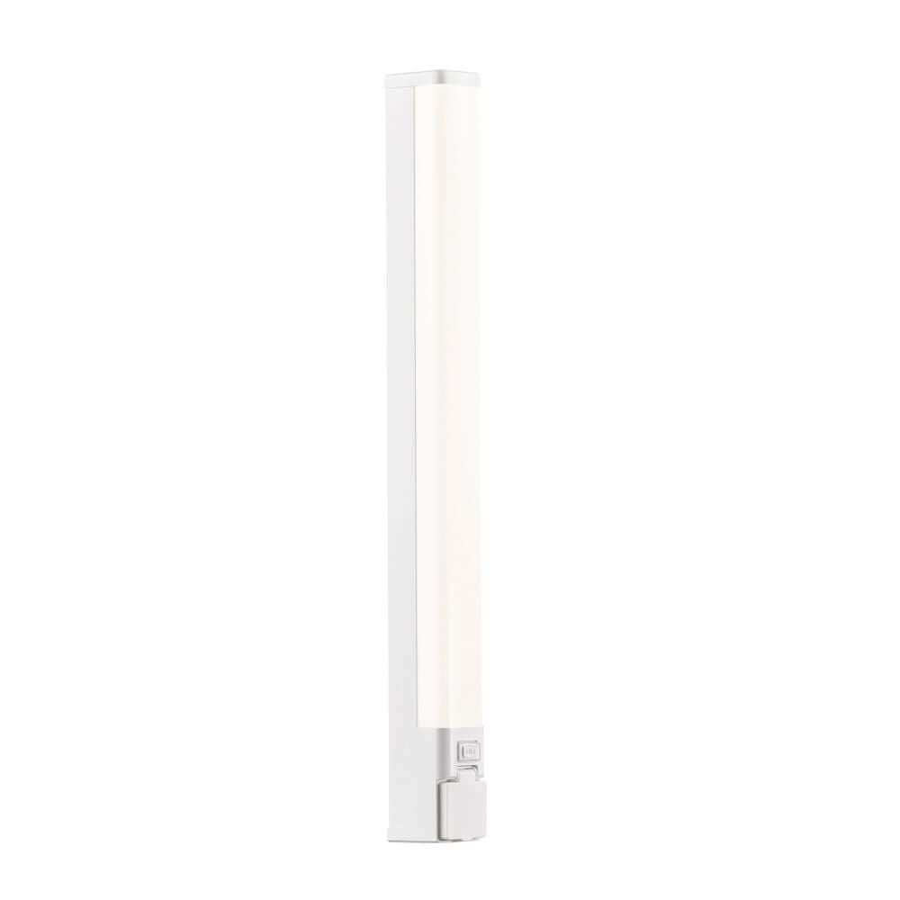 LED Wandleuchte Sjaver IP44 in schlankem Design, ideal für Badezimmer und anpassbare Farbtemperatur.