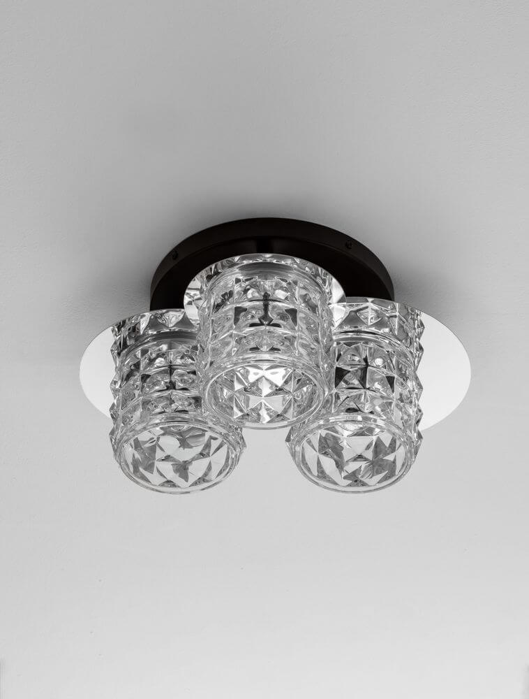 Lawan Deckenleuchte 3-flammig Ø 36cm in elegantem Design mit kristallklarem Glas und modernem Finish.