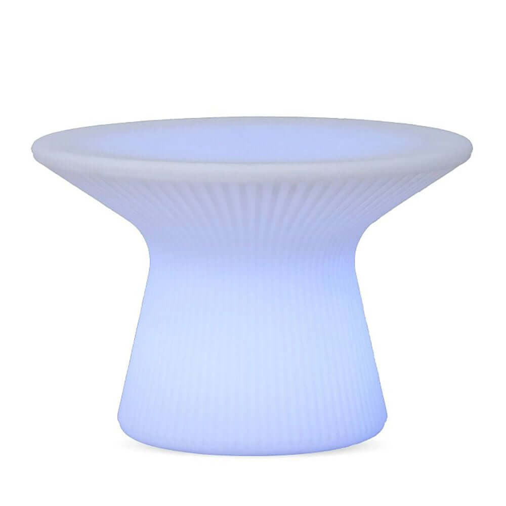 Capri Tisch mit LED Solar-Beleuchtung und Fernbedienung in zeitgemäßem Design und sanfter Beleuchtung.