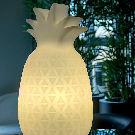 Lampada decorativa Samba IP20 a forma di ananas, luce calda per un'atmosfera accogliente nella stanza.