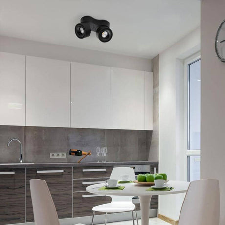 LED Deckenspot Simple 2x680lm Schwarz in moderner Küche, stilvolles und funktionales Design.