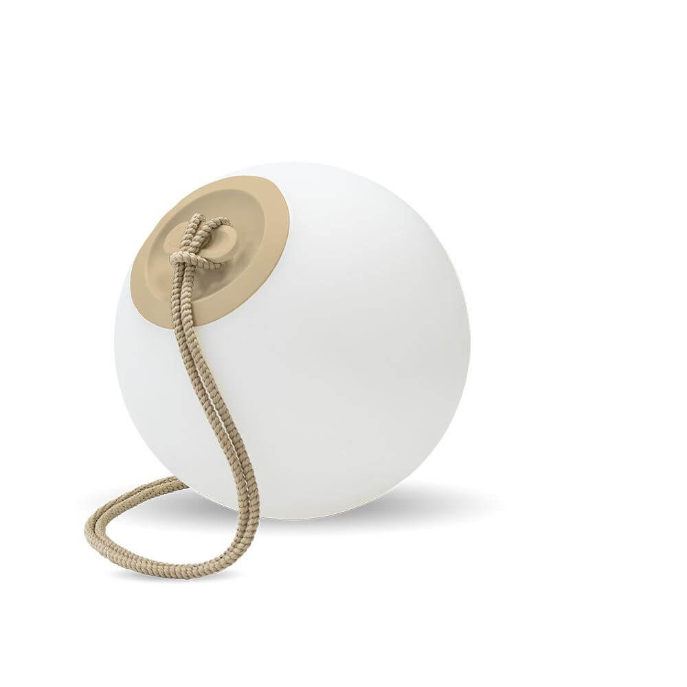 Akku LED-Hängeleuchte Norai in Kugelform, kabellos und ideal für den Außenbereich oder tragbare Nutzung.