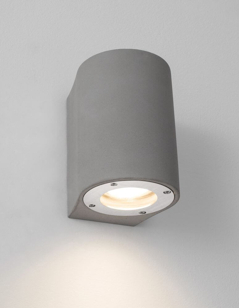 Lido Außenwandleuchte H 12cm GU10 Down IP65 aus Beton und Glas in modernem Design