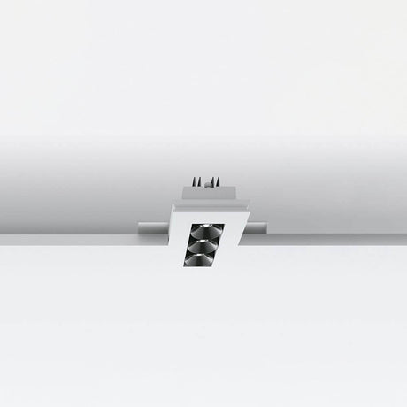 Gypsum Cell1 LED-Einbauspot, modularer, bündiger Einbaustrahler in der abgehängten Decke.