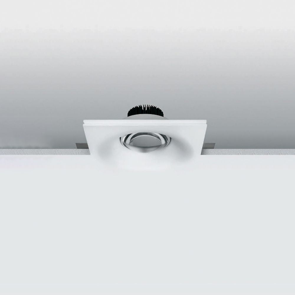 Gypsum Eye2 LED-Einbauspot mit konkaver Oberfläche für weiches Licht und unsichtbare Lichtquelle.