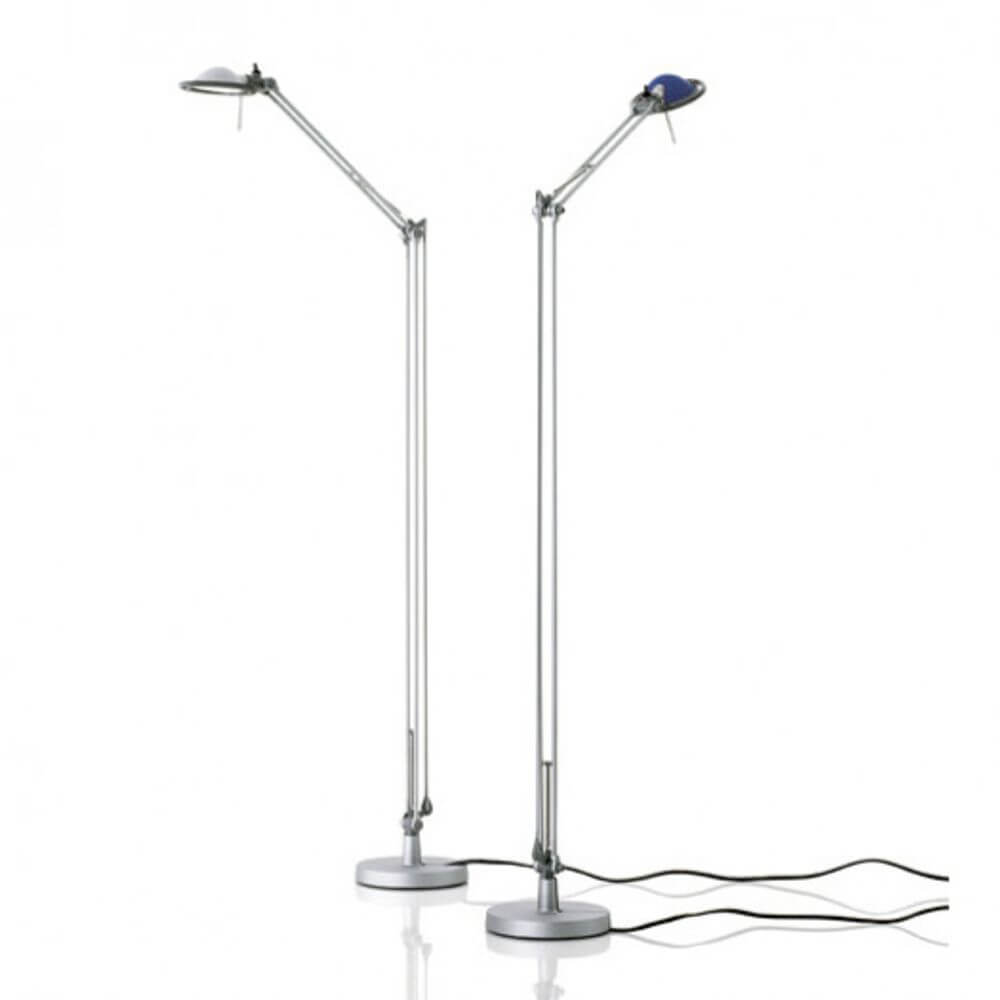 Luceplan Berenice Stehlampe, elegante Designleuchte mit flexibler Gelenkbewegung und 360° drehbarem Leuchtkopf.