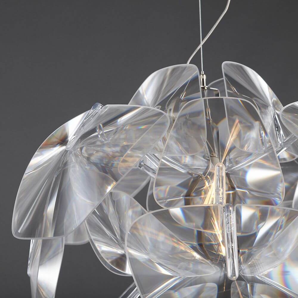 Luceplan Hängeleuchte Hope Ø 61cm transparent, Detailaufnahme der eleganten, transparenten Designleuchte.