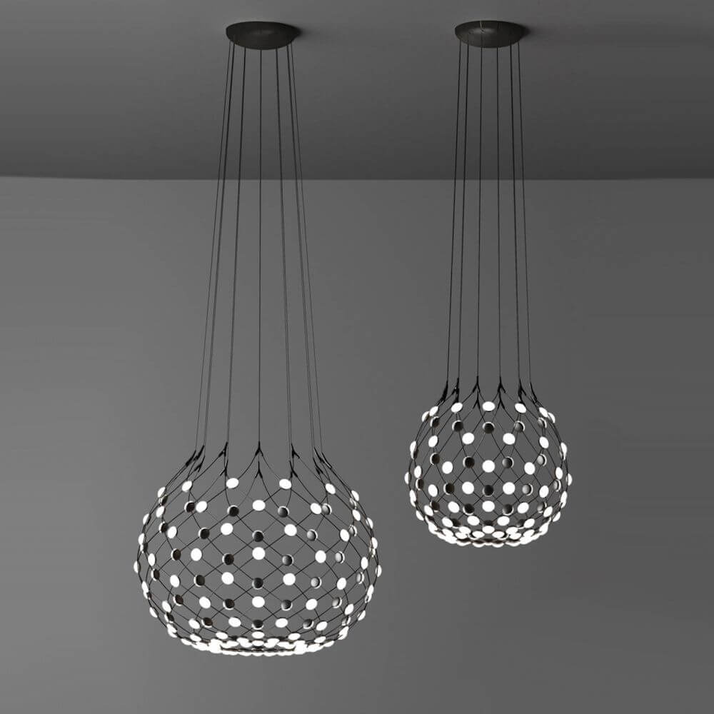 Luceplan LED Hängelampe Mesh Ø 55cm, max. 100cm in schwarzem Drahtgitter-Design mit LED-Lichtern.