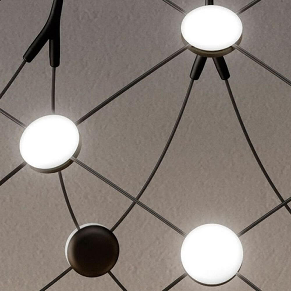 Luceplan LED Hängelampe Mesh Ø 55cm, max. 100cm mit mehreren LED-Lichtquellen im Drahtgitter-Design.