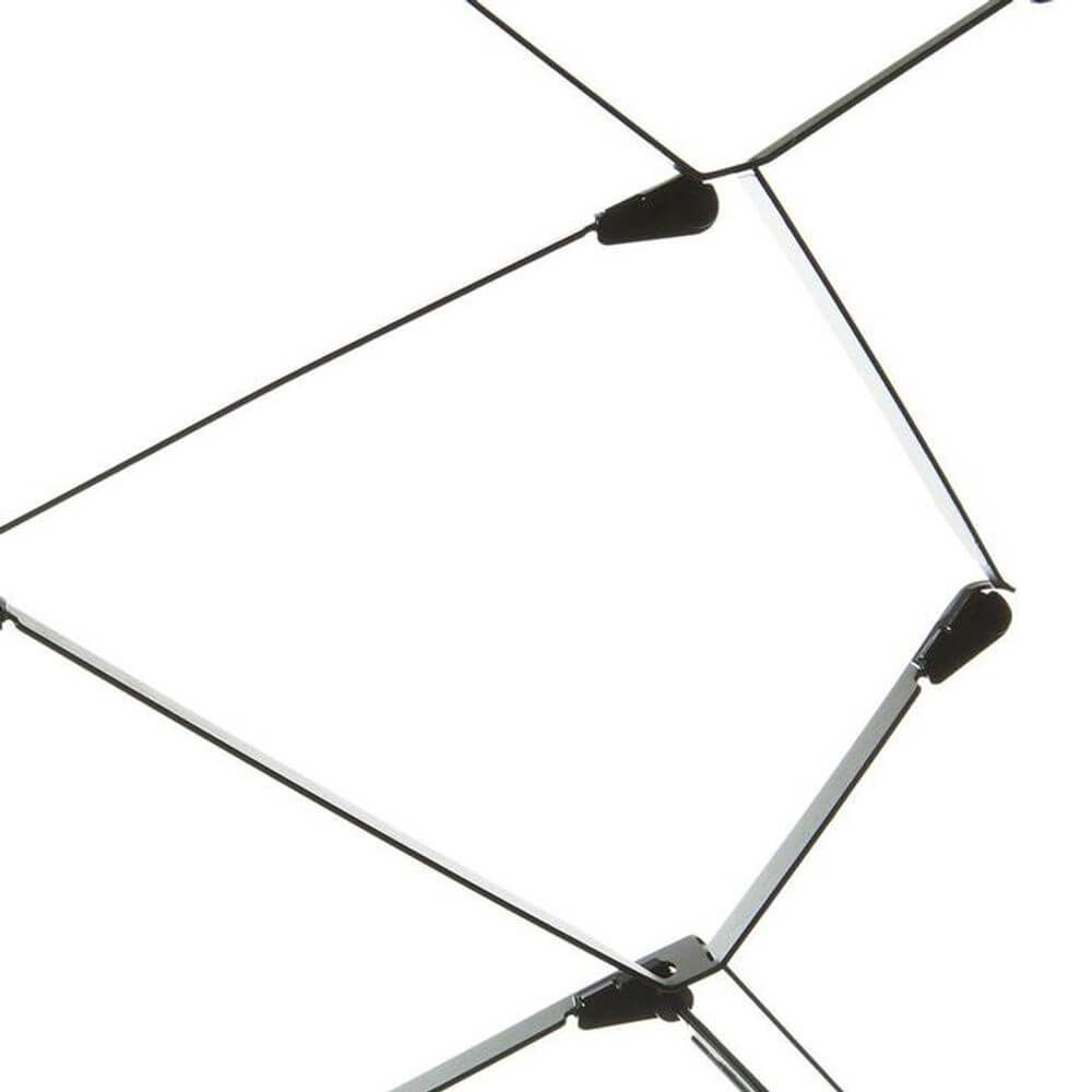 Detailansicht der Luceplan LED Stehlampe Nothing ausziehbar schwarz, die dünnen Aluminiumstreben und Verbindungen zeigt.