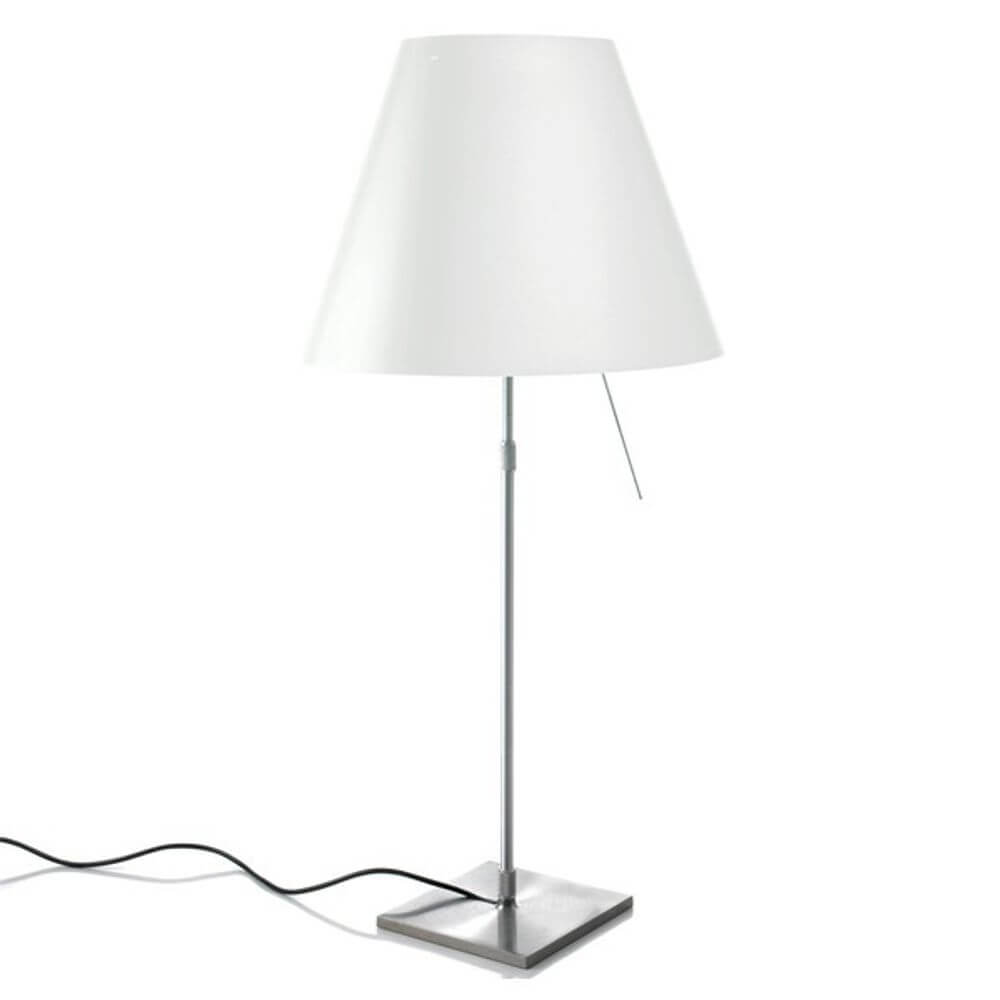 Luceplan Stehlampe Costanza mit Sensor-Dimmer D13 c im modernen Design mit weißem Schirm und verstellbarem Gestell