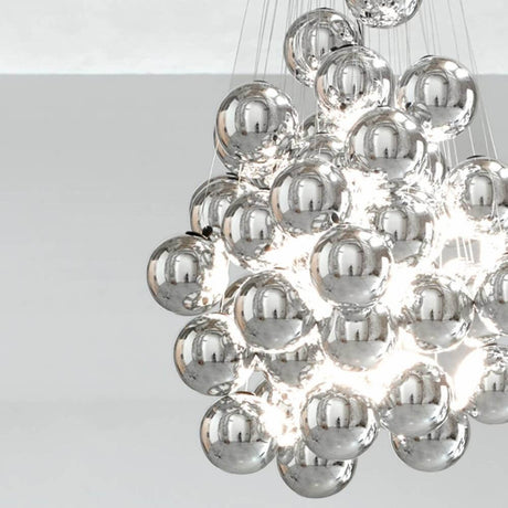 Luceplan Stochastic 72 Kugeln & Stangen (ohne Structur) mit Glaskugeln und hocheffizienten LEDs.