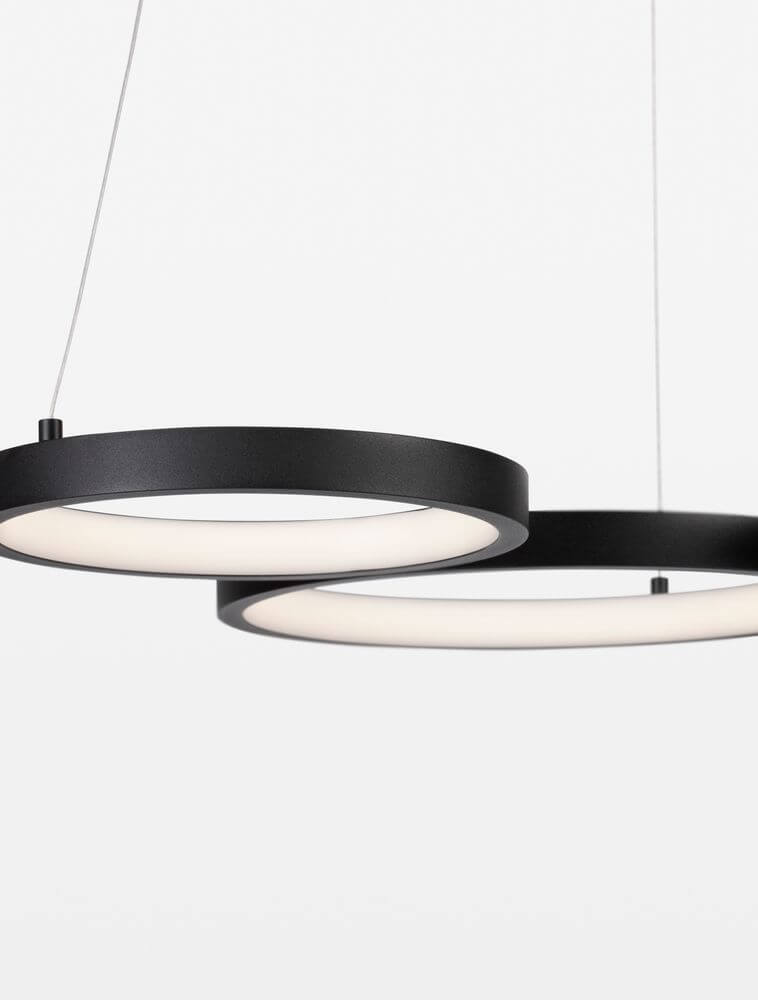 Magnus LED Pendelleuchte 3-flammig 3000K mit zwei runden, schwarzen Leuchtmitteln für stilvolles Ambiente.