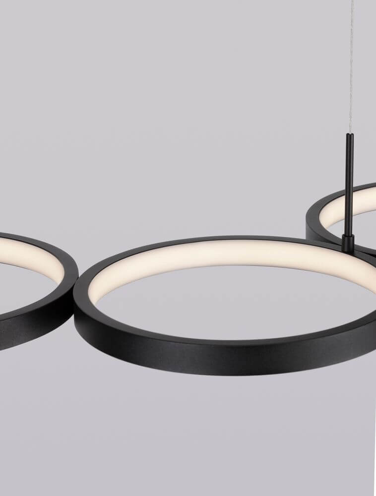 Magnus LED Pendelleuchte 4-flammig 3000K in modernem, puristischem Design mit dimmbarer Lichtstärke.