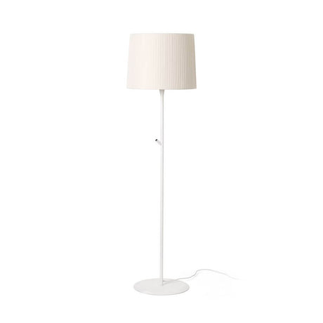 Mambo Stehlampe 123cm (ohne Schirm) mit einfachem Ein- / Ausschalter und modernem Design.