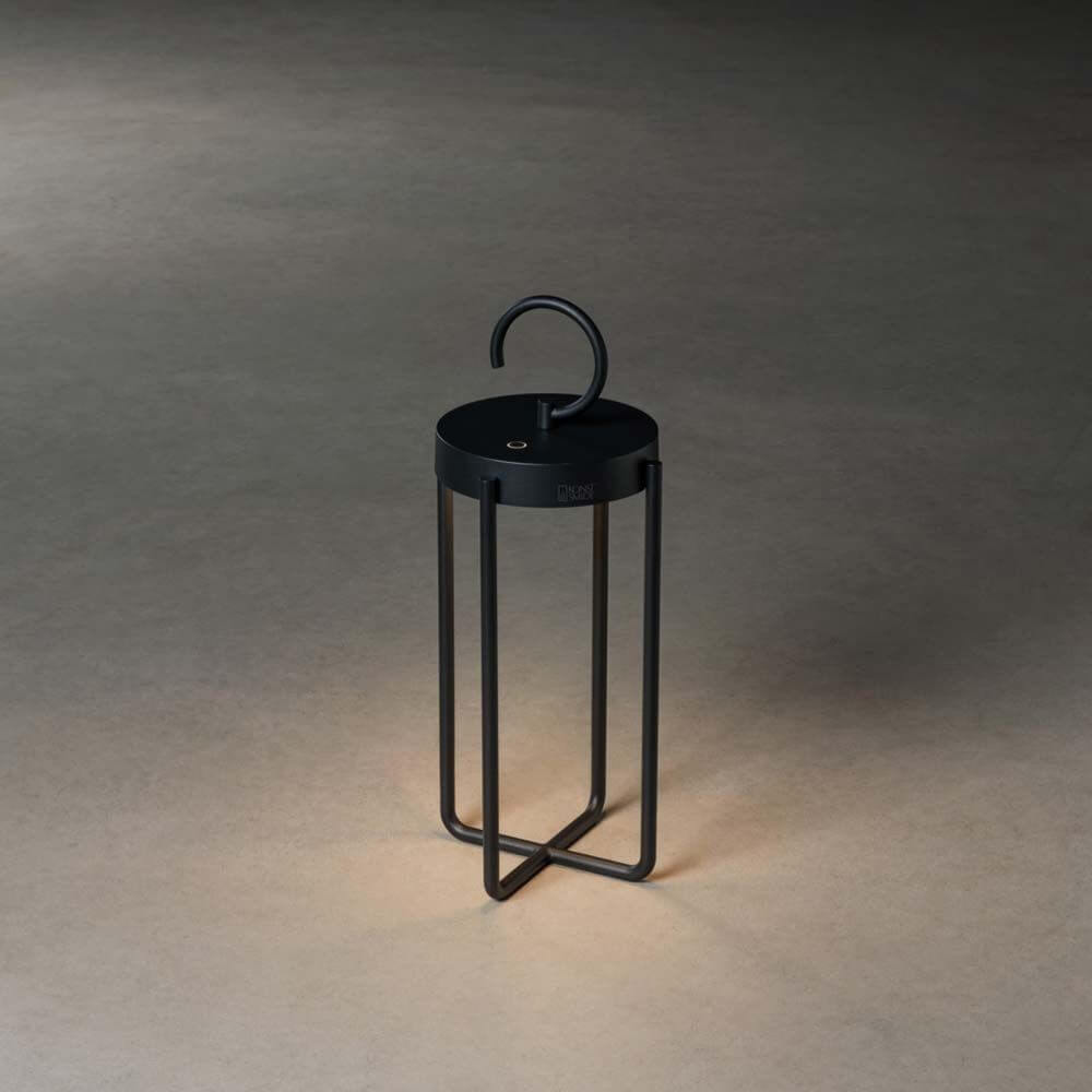 Manorola LED Außen Laterne CCT in Schwarz, dimmbar, tragbar mit USB, ideal für draußen.