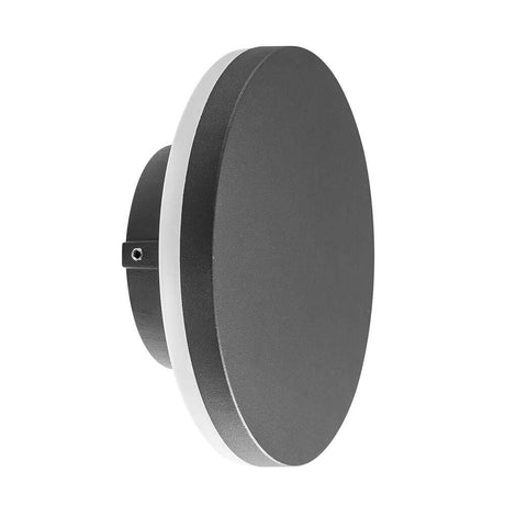 Bora Runde Außen-LED-Wandleuchte IP54 in runder Form und robustem Metall, ideal für geschützte Außenbereiche.