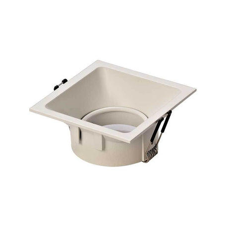 Comfort Gu10 luminaire encastré carré de forme carrée, adapté pour un salon moderne.