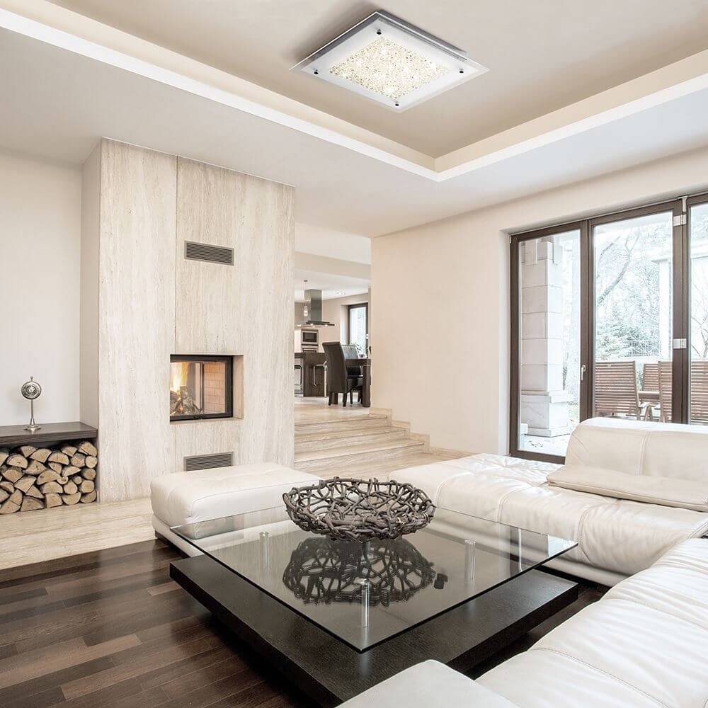 Crystal LED Mirror Deckenleuchte Eckig in modernem Wohnzimmer mit Kamin und stilvollem Dekor.