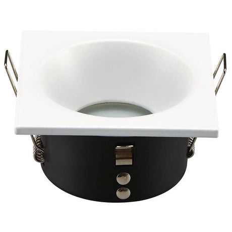 Luminaire encastré carré Comfort IP55 au design moderne avec métal noir et plastique blanc.