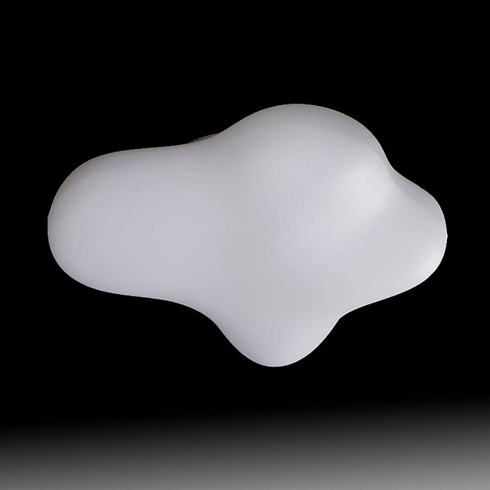 Eos Deckenlampe aus Kunststoff in weißer, zeitgemäßer Form für hochwertige Lichtqualität.