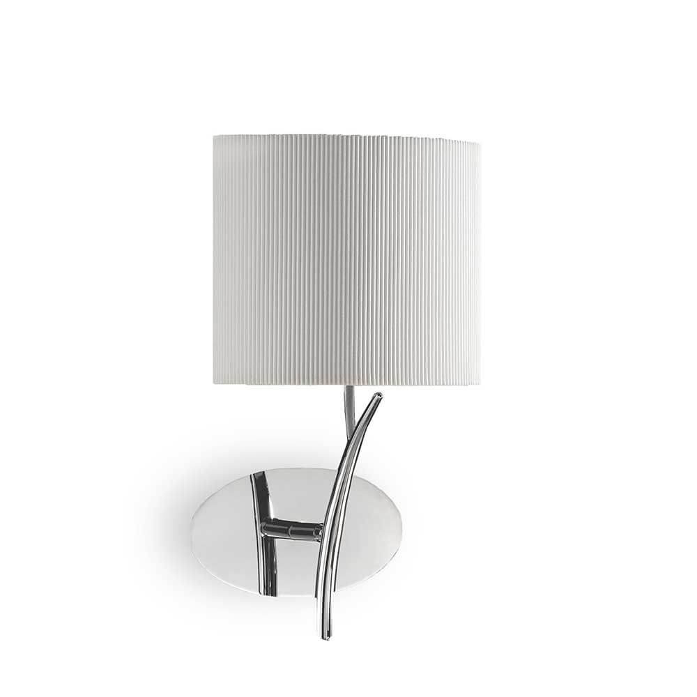 Eve Wandlampe mit elegantem Design und runder Form aus Metall und Textil, ideal für Wohnzimmer.