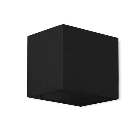 Outdoor square wall light Kandanchu in a black, angular design for an elegant lighting effect outdoors.