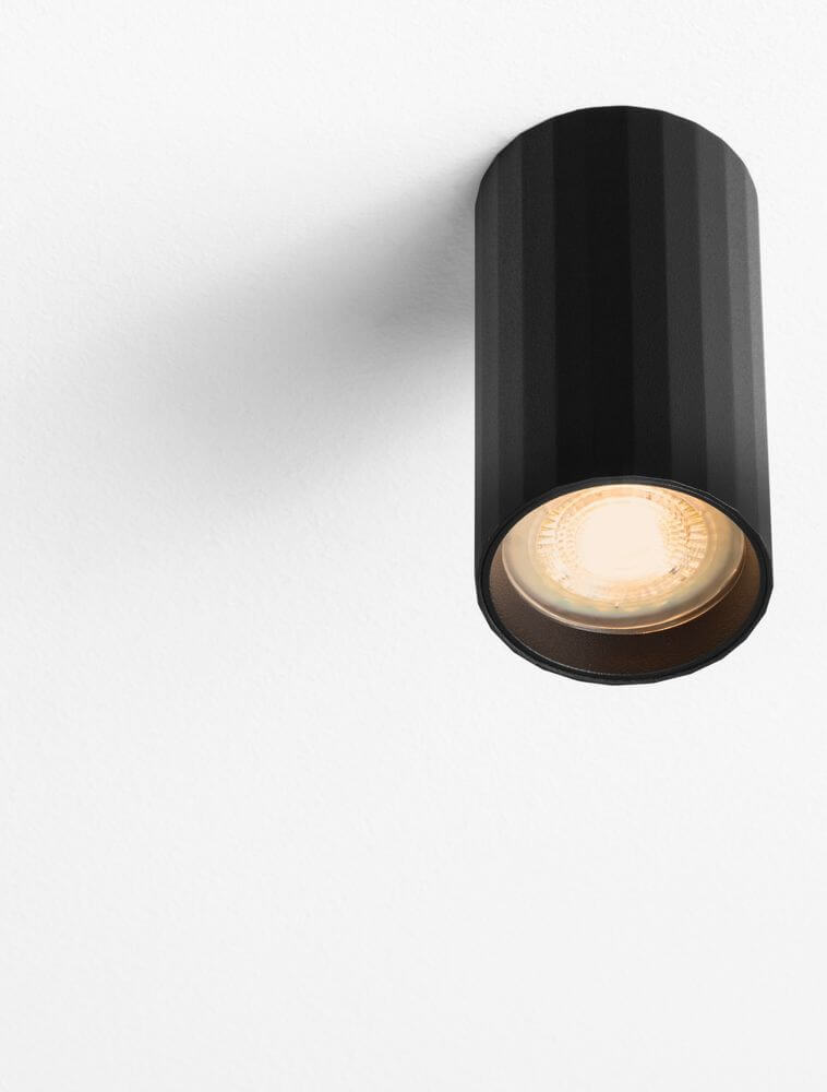 Mare Deckenleuchte GU10 Ø 5,5cm in elegantem schwarzen Design, ideal für modernes Lichtambiente.