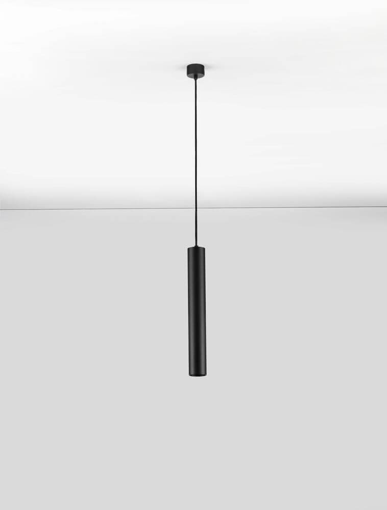 Alt Tag: Mare Pendelleuchte Ø 5,5cm Glatt - schlanke schwarze Zylinder-Pendelleuchte aus Aluminium für modernes Esszimmer- oder Wohnzimmerlicht