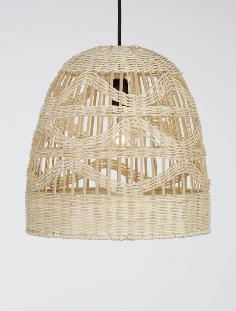 Marlo Pendelleuchte Glocke Beige Rattan aus hochwertigem Rattan im ethno-skandinavischen Stil.