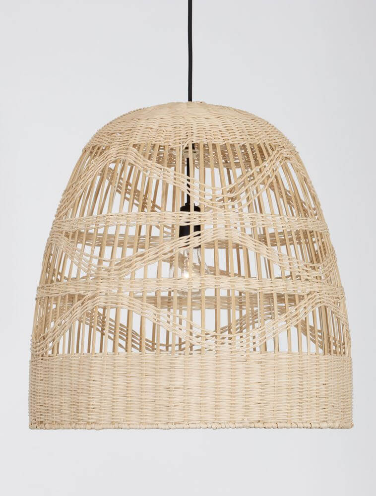 Marlo Pendelleuchte Glocke Beige Rattan aus hochwertigem Rattan, perfektes Design für Wohn- oder Esszimmer.