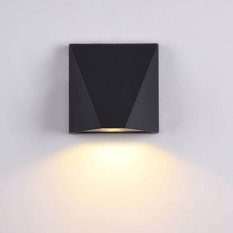 Beekman LED Udendørs væglampe sort IP54 udført i metal med integreret LED Modul modstandsdygtig over for korrosion.