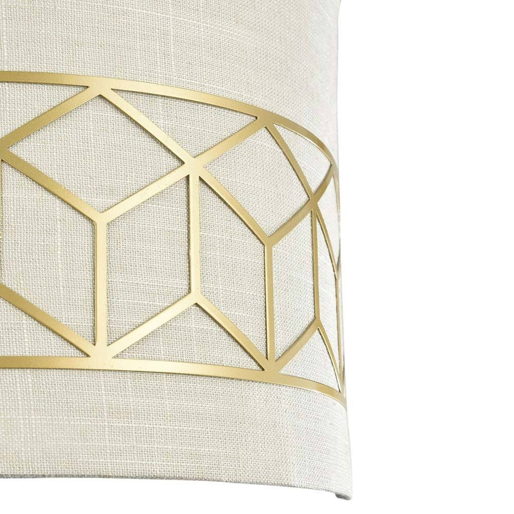 Detailansicht der Messina Wandlampe Leinen mit geometrischem Schablonendekor und Leinenbezug.