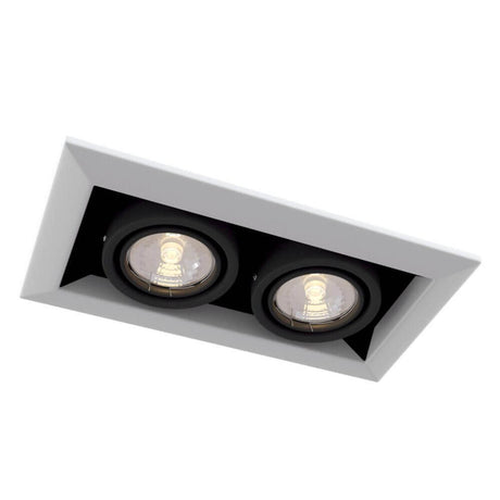 MetalModern luminaire encastré à 2 flammes avec deux projecteurs au design moderne.