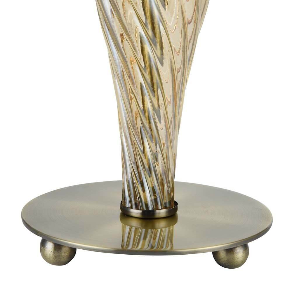 Murano Glas Tischlampe Champagner mit metallischem Bronze-Rahmen und champagnerfarbenen Kristallkomponenten.