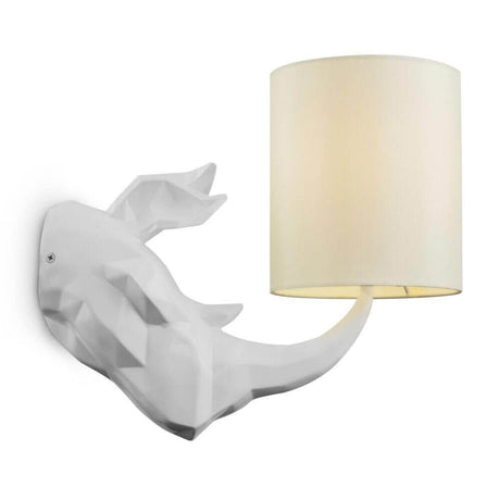 Nashorn Wandleuchte aus hochwertigem weißen Material mit modernem Lampenschirm.