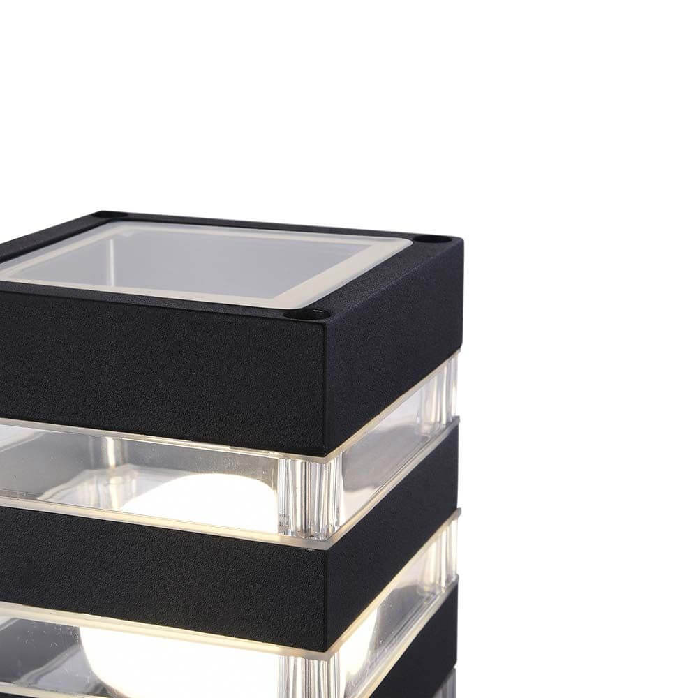 Unter den Linden Pollerleuchte IP54 aus Metall mit Plastikdiffusor, beständig gegen Korrosion.
