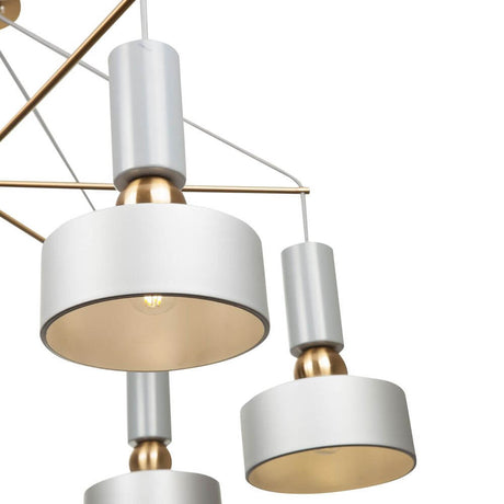 Void Hängeleuchte 6-flammig mit eleganten Metalllampenschirmen in Silber und Gold.