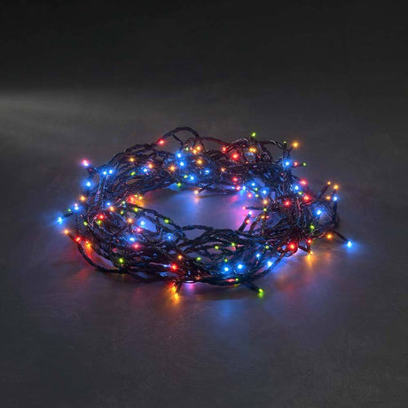 29m Micro LED Lichterkette mit 8 Funktionen 80 bunte Dioden IP44 auf schwarzem Hintergrund.