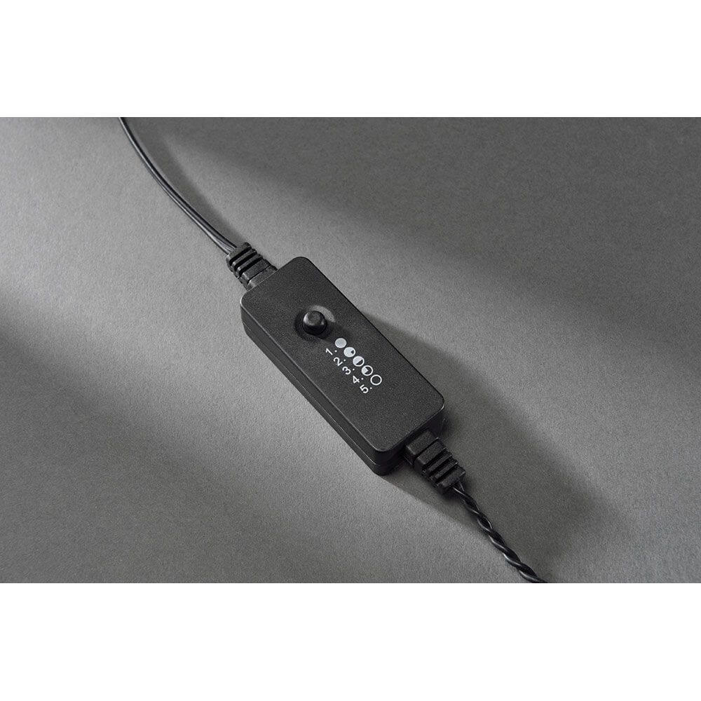 Dimmerschalter für 1m Micro LED Lichterkette mit Dimmer IP67 80 Warmweiße Dioden IP44 auf schwarzem Untergrund.