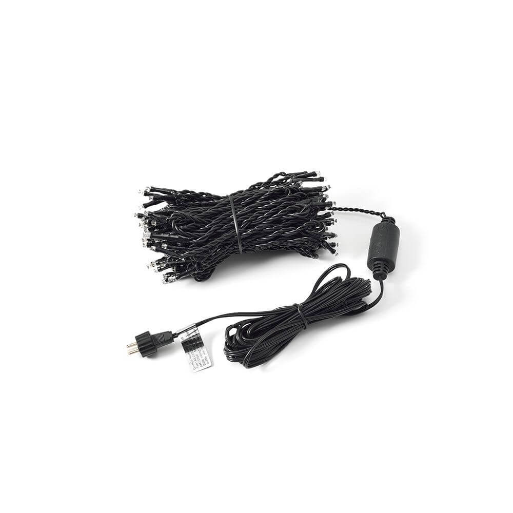 Schwarze Micro LED Lichterkette Erweiterung mit 100 kaltweißen Dioden und Anschlusskabel für Außenbereich (IP44).