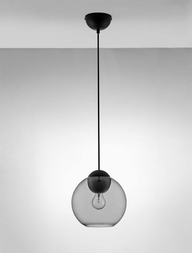 Midori Pendelleuchte E27 Ø 24cm in elegantem Rauchglas und schwarzem Metall, perfektes modernes Wohnaccessoire.