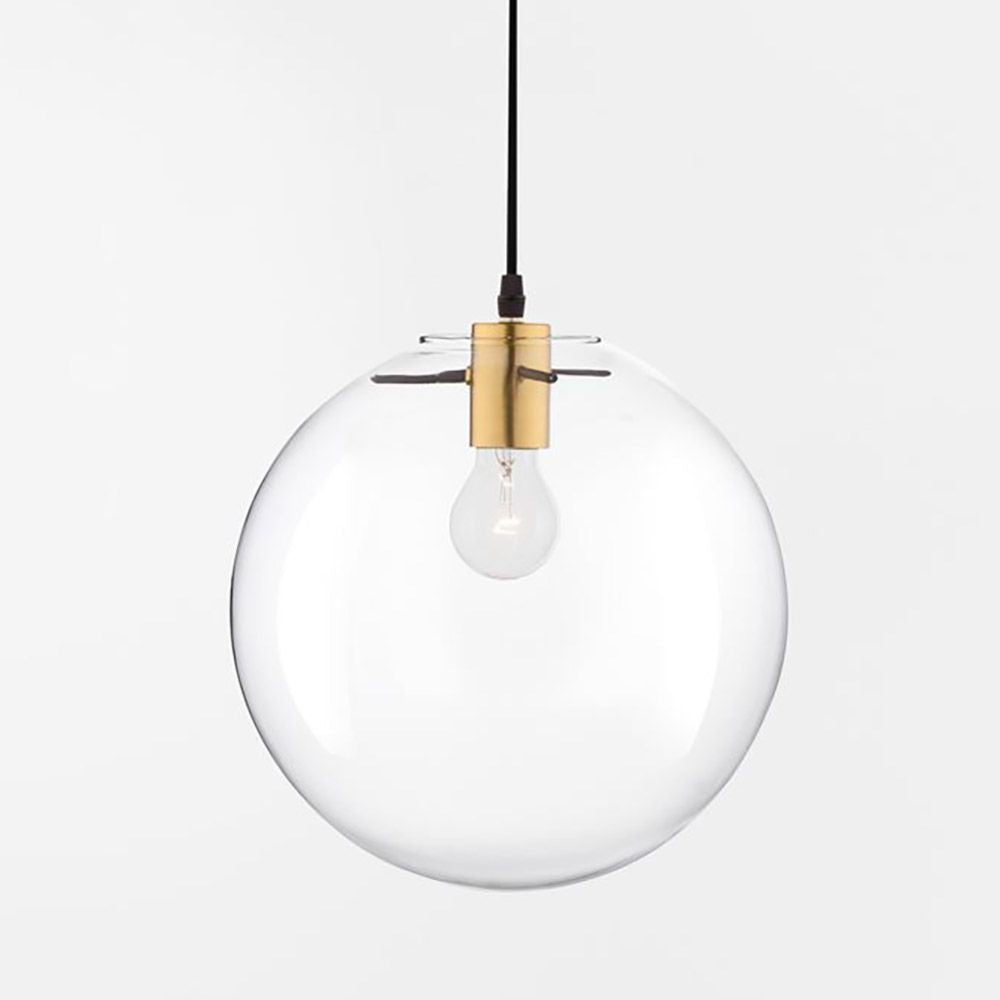 Moderne Mirale Kugel-Hängelampe aus Glas mit goldener Fassung für elegantes Wohndesign.